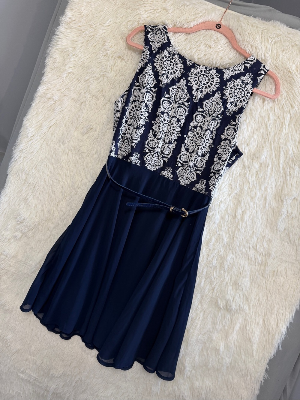 Suzy Shier Womens Belted Holiday Party Dress Size M Blue Classic Americana Lined